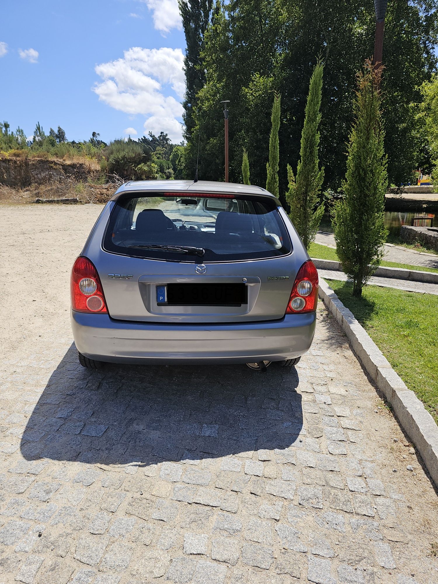 Vendo Mazda 323F