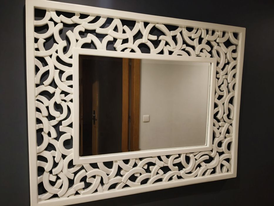 Espelho decorativo lacado