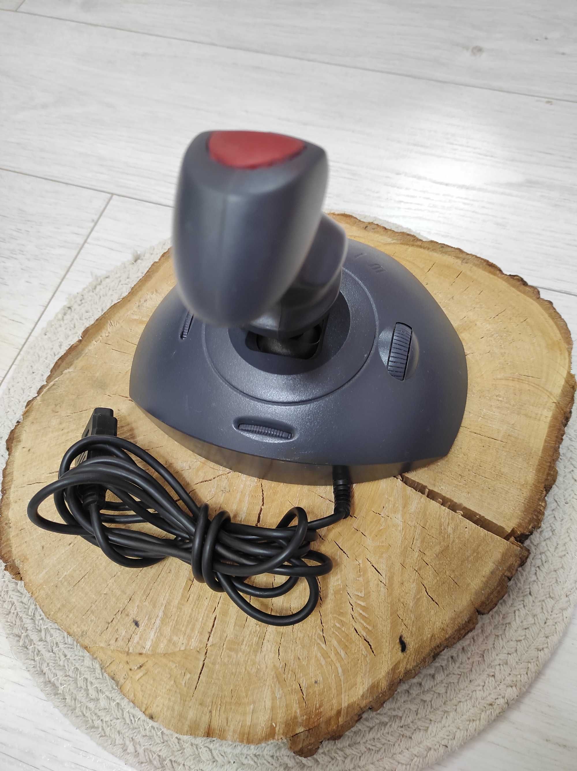 Джойстик Logitech Wingman 3001