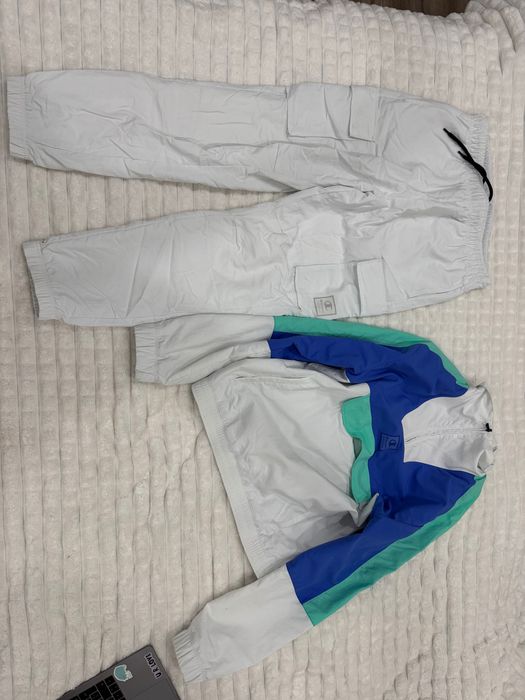 Спортивниц Костю Champion штани та ветровка (L)