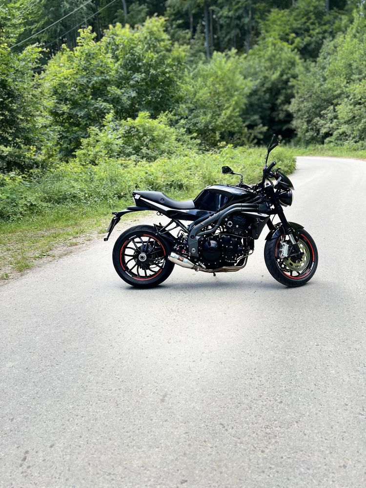Triumph Speed Triple 1050