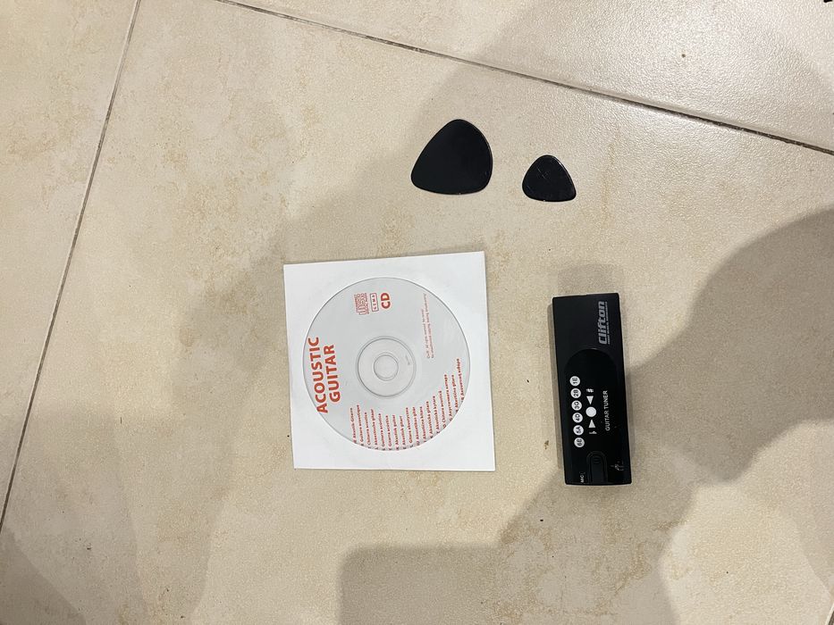 Guitarra Clifton 4/4 set completo