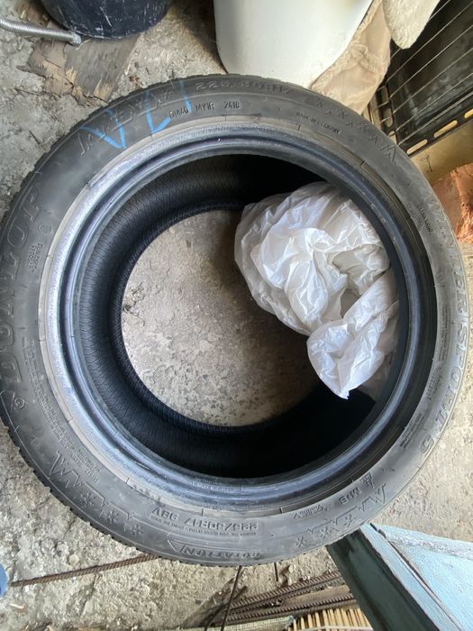 Зимові шини 225/50/17 98V Dunlop Winter Sport 5