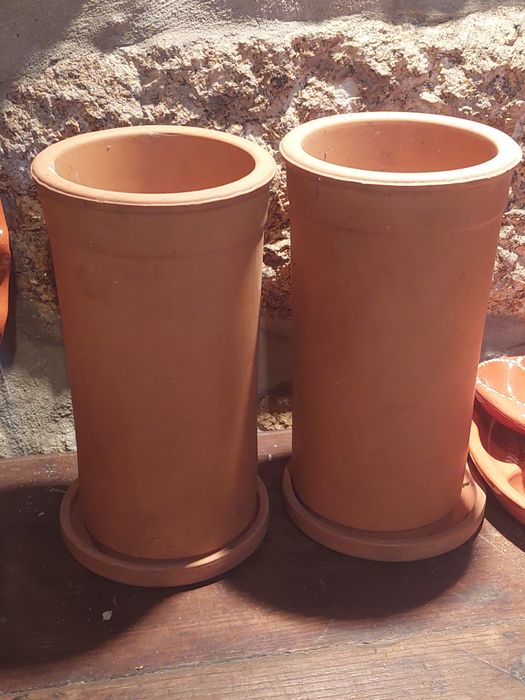 Frapés com base - em barro