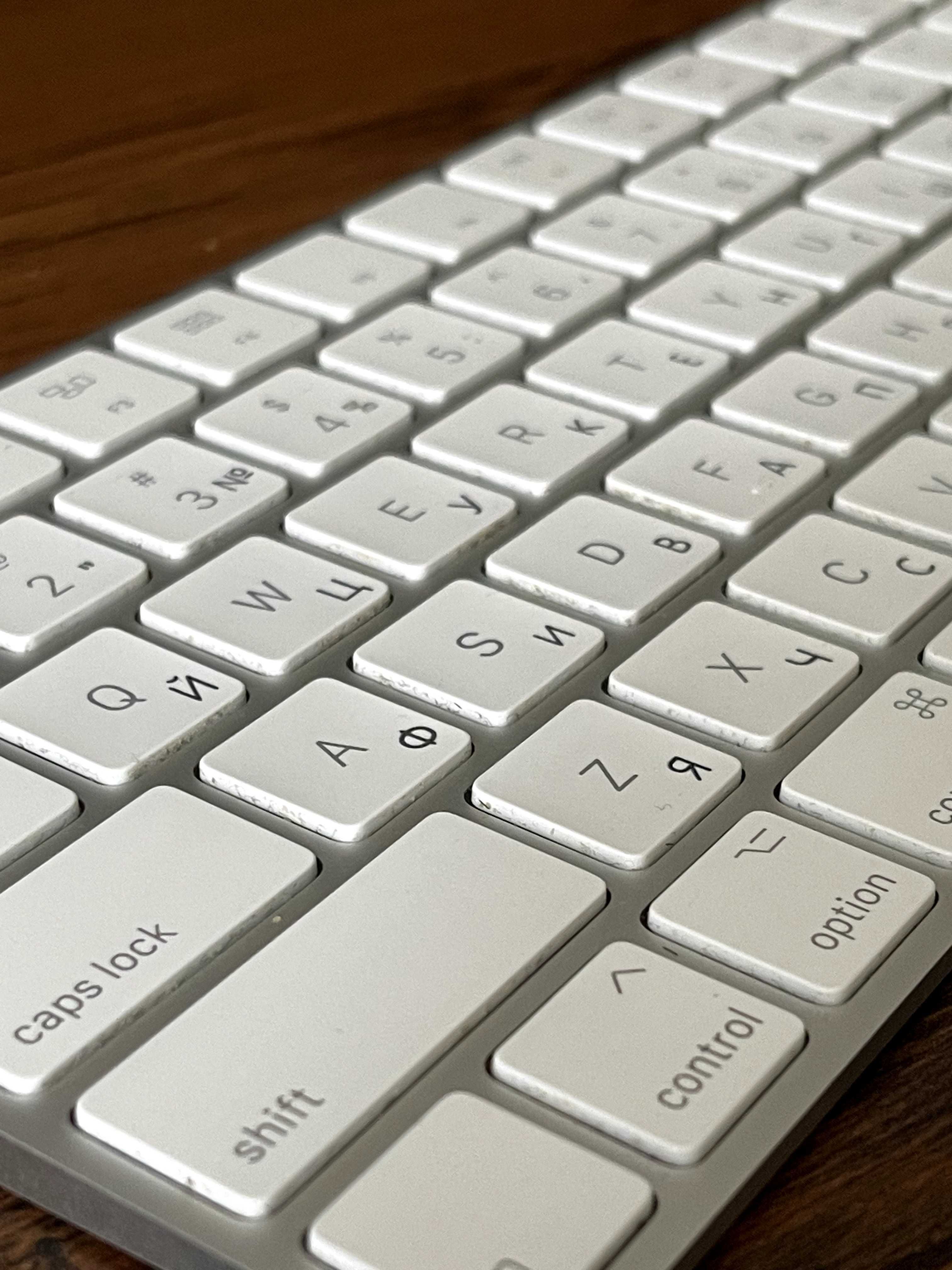 Apple Magic Keyboard 2 (MLA22)