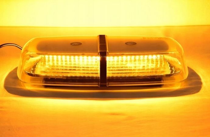 BELKA OSTRZEGAWCZA KOGUT LED MAGNES STROBO LAMPA !