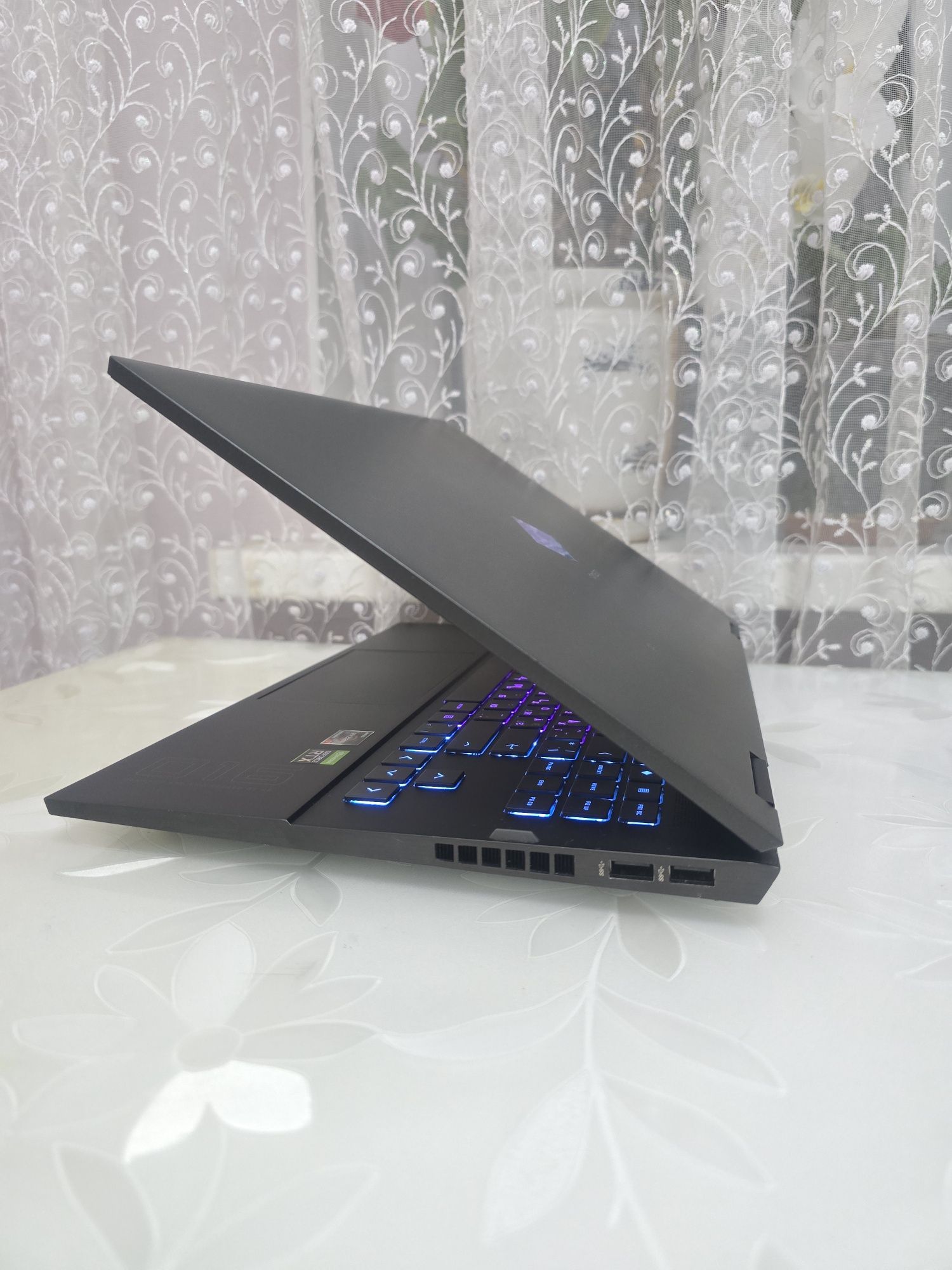 HP OMEN 16/144Hz/RTX 3070 8GB/RAM:32GB/SSD:1TB/Ryzen 7 5800H/Идеал