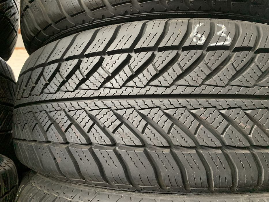 Шини б/у зима 205/60-R16 Goodyear UltraGrip Perfomance rsc
