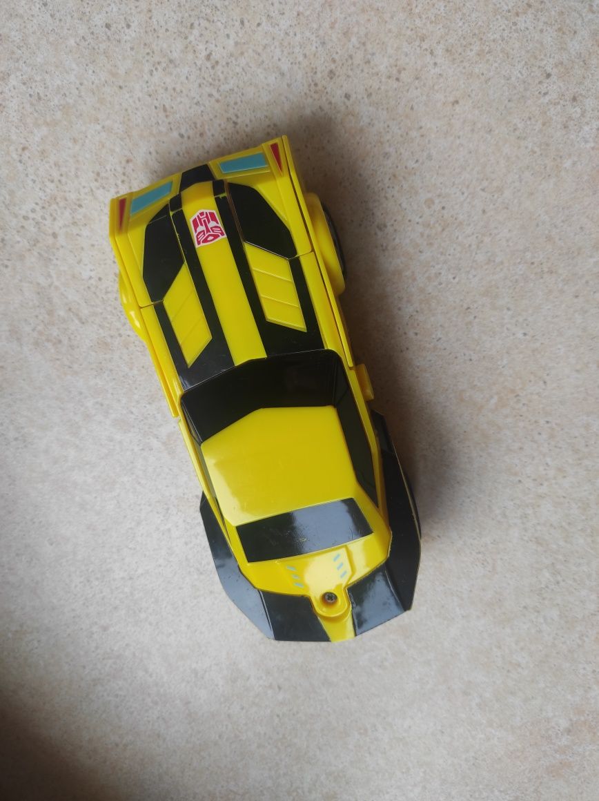 Transformers i figurka autobot BUMBLEBEE