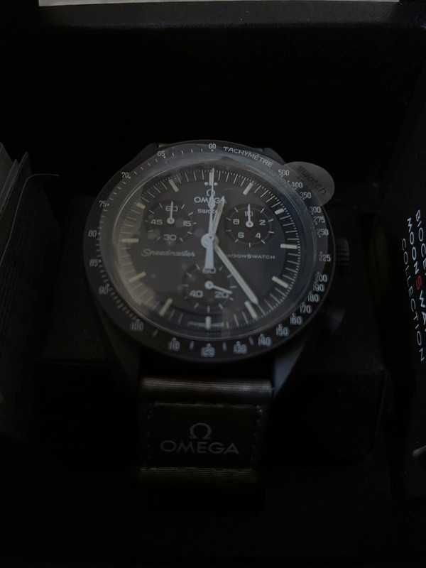 Swatch x Omega Bioceramic Moonswatch Mission to the Moon SO33M100