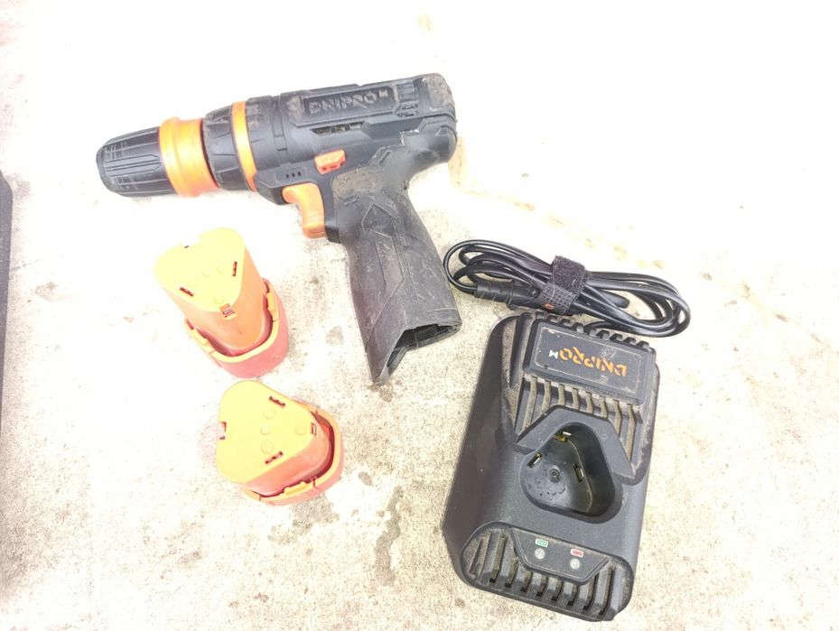 Шуруповерт Дніпро-М 12в