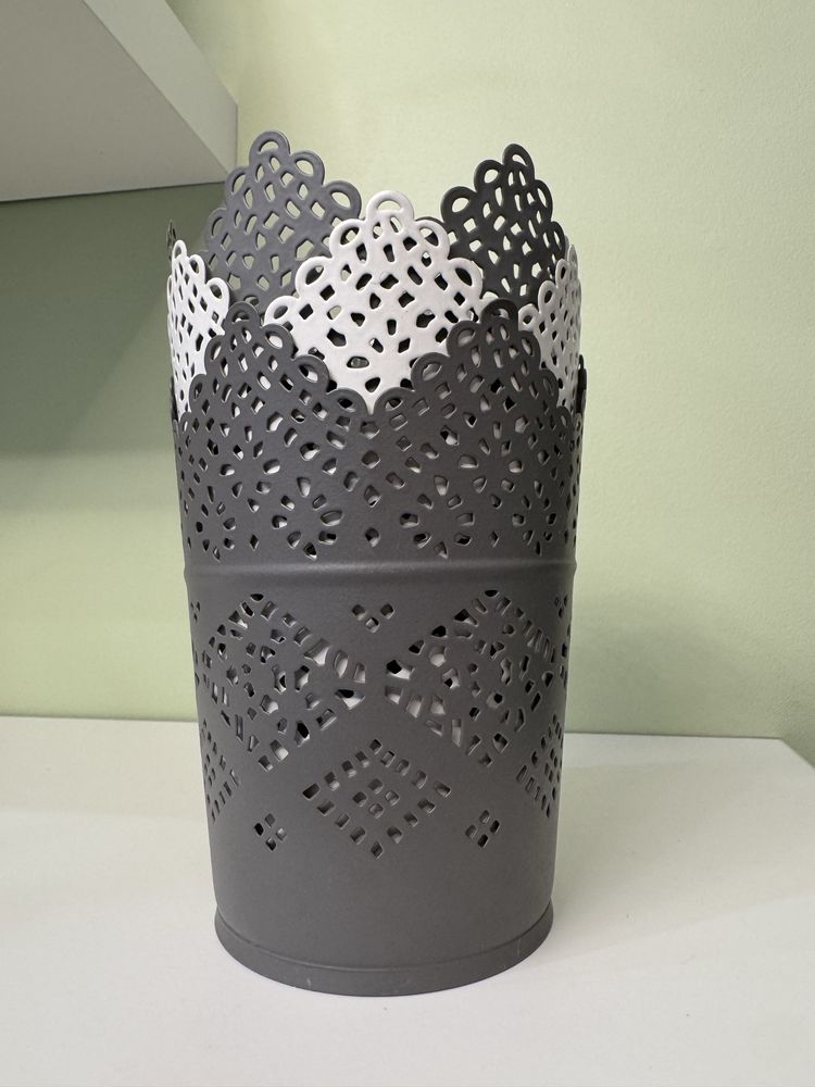 Trzy metalowe świeczniki/ osłonki IKEA