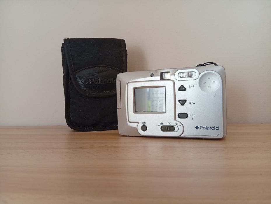 Polaroid cyfrowy na baterie AA + etui, częściowo sprawny