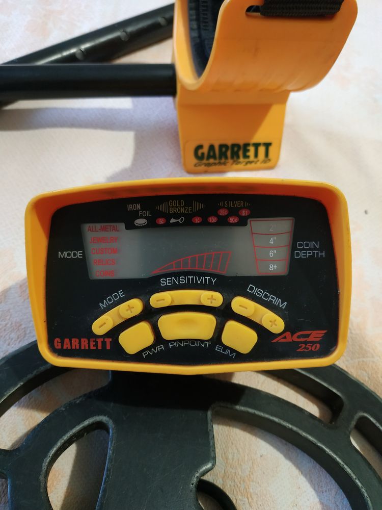 Металошукач Garrett ACE 250
