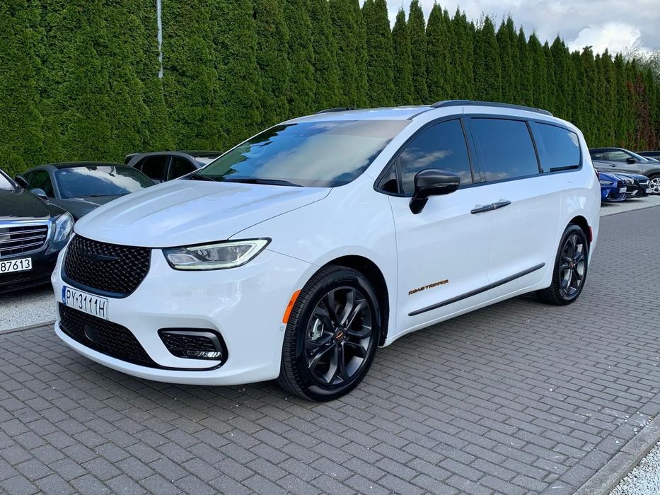 Chrysler Pacifica 3.6 V6 291 KM Road Tripper 7 osób HAK Kamery 360 Jak Nowa