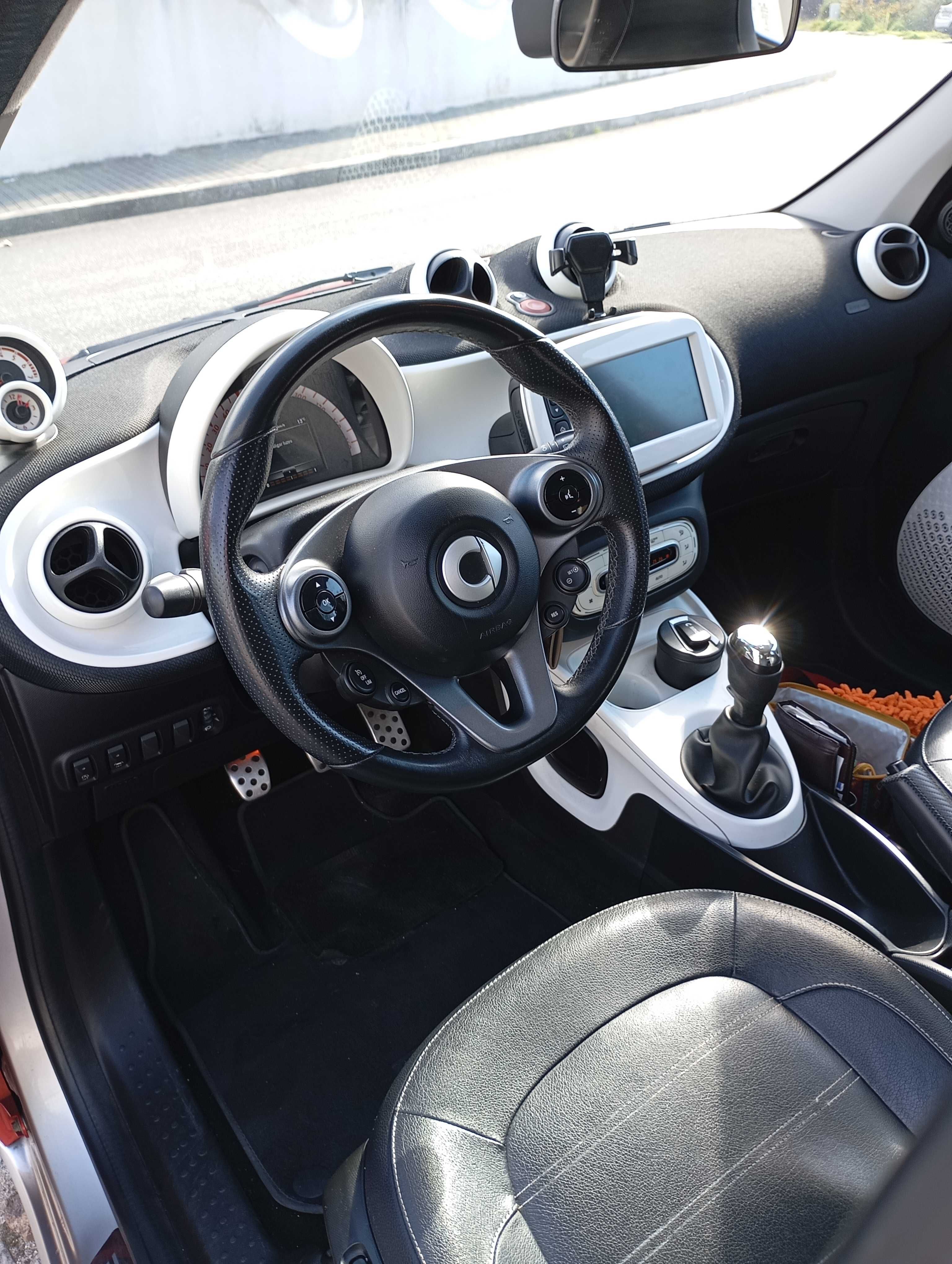 Smart fourfour topo gama xclusive (nacional)