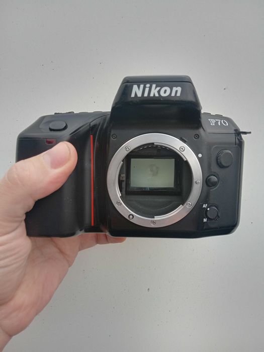 Nikon F70 (Под ремонт или на запчасти)