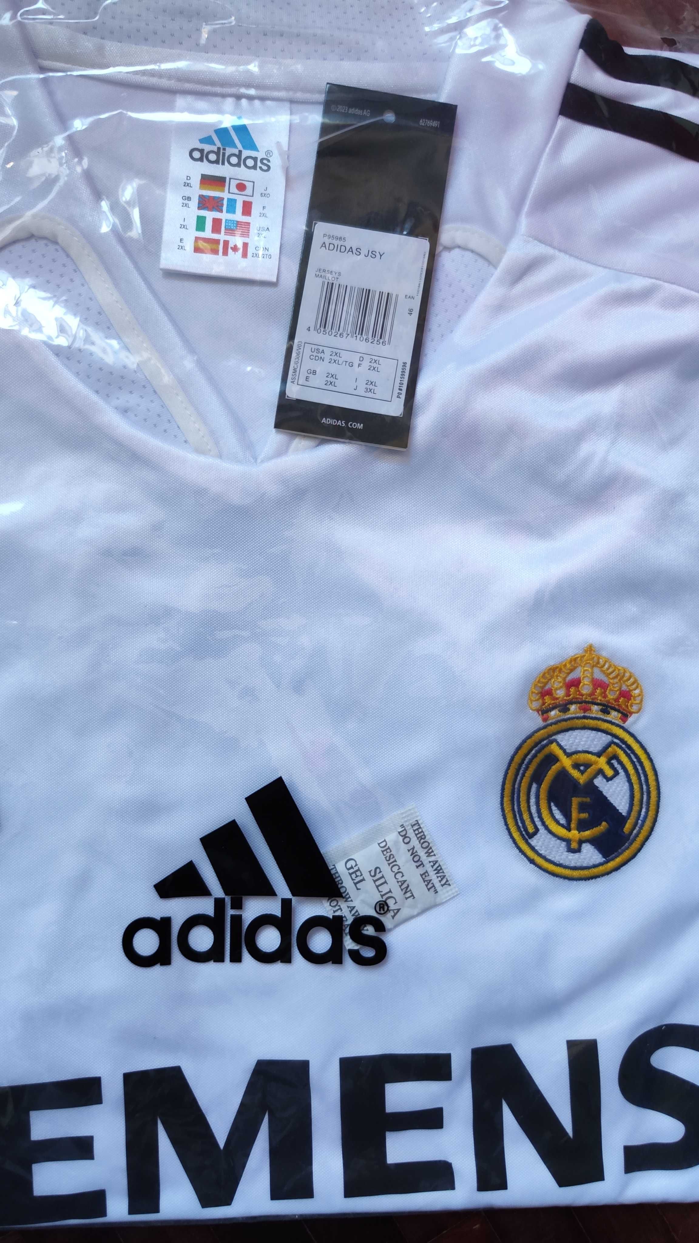Camisola Real Madrid versão 2004/2005 tam XL
