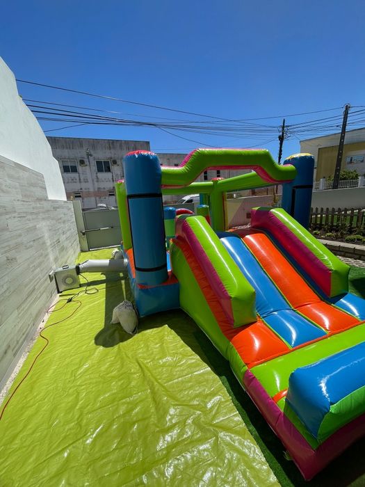 Aluga-se Insuflável