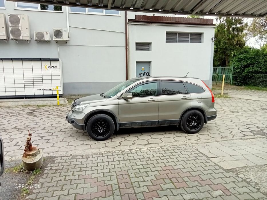 Honda CR-V w pięknym kolorze Galaxy Grey