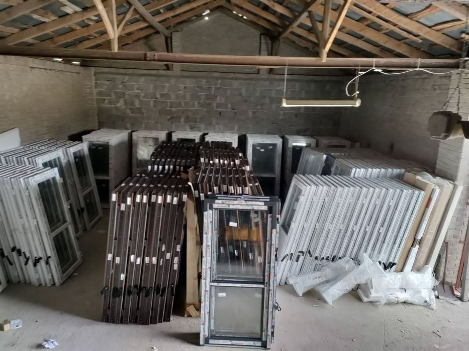 Drzwi PCV 100x210 lewe/prawe szyba/panel