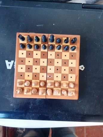 Mini xadrez de caixa