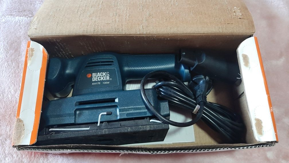 Lixadora Vibratória Black Decker NOVA