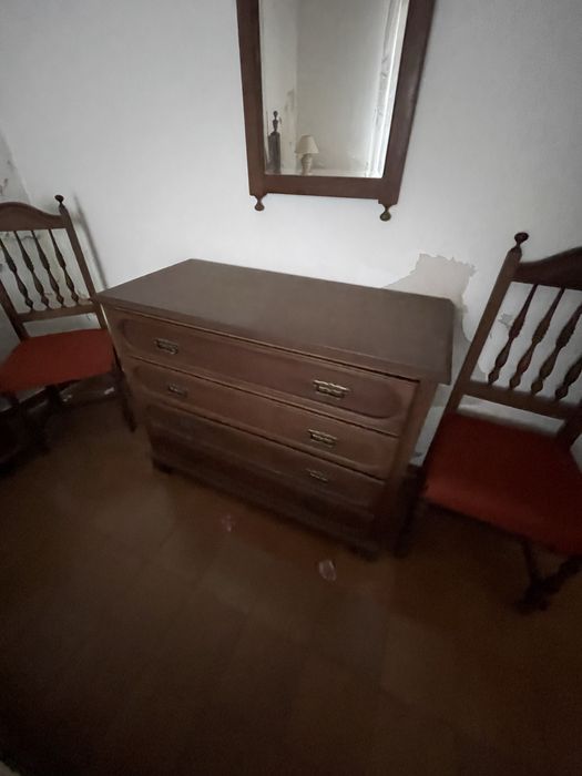 Comoda de madeira vintage