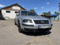 Volkswagen Passat 1,6 MPI бензин