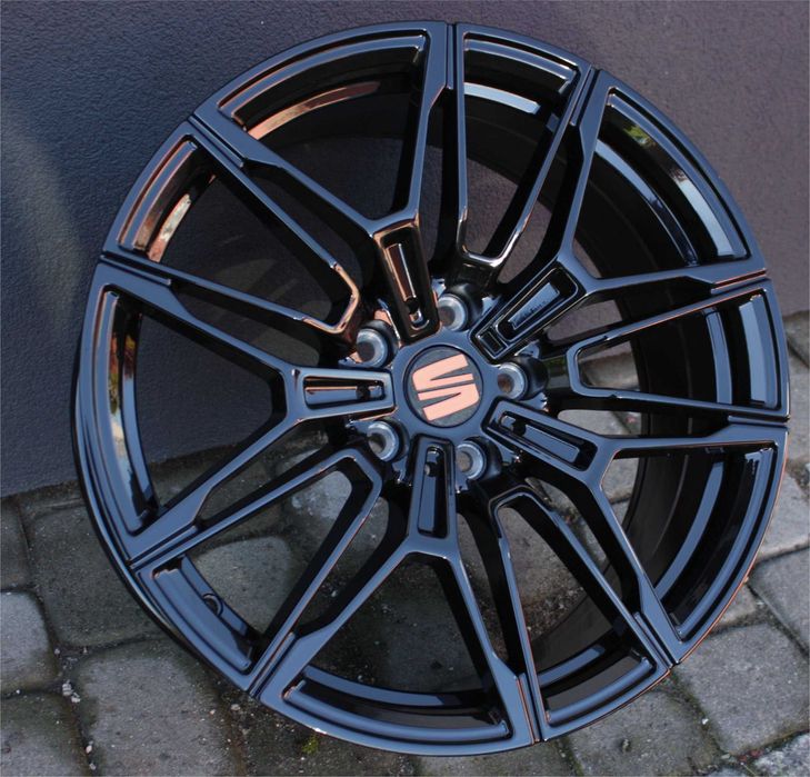 Fabrycznie nowe felgi aluminiowe 18 5x112 et30 Audi A4 B8 B9 Q3 Q5 VW