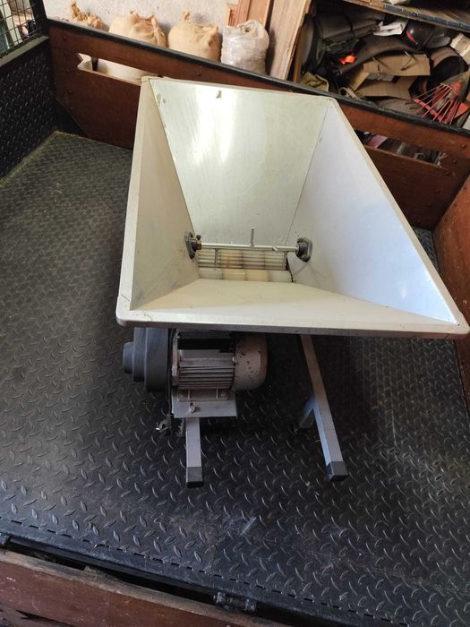 Cuba de Inox de 150l e Esmagador