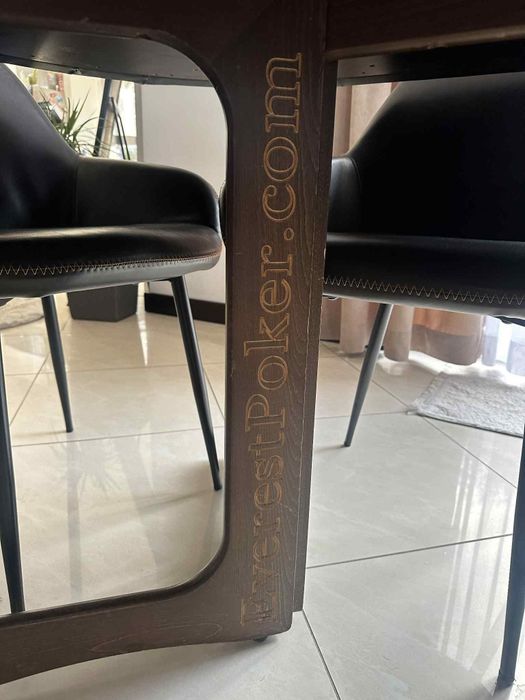 Stół do gry w pokera