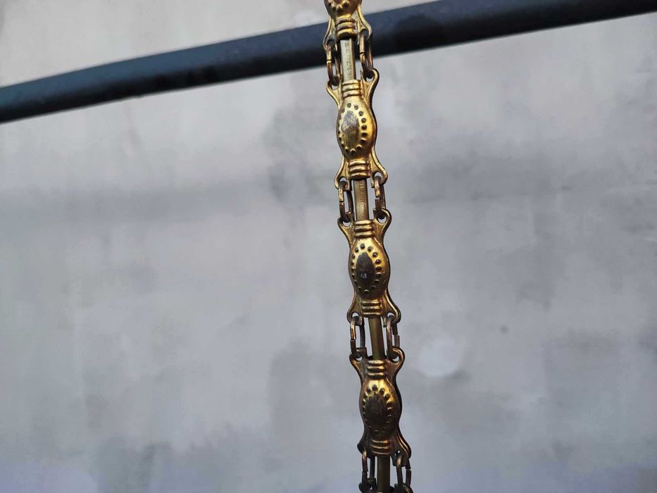 Art deco lampa,zwis mosiężny na łuskach,wys.63 cm.