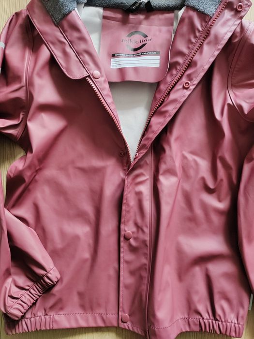 Kurtka przeciwdeszczowa 140