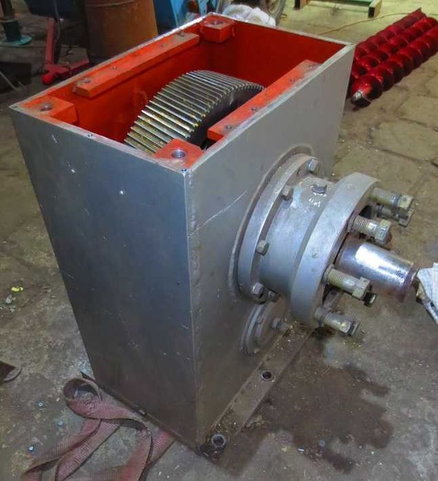 Мотор-редуктор з двигуном 55 кВт.(з екструдера).   100