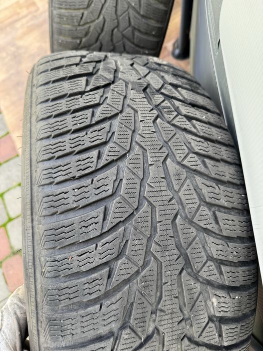 Продам шини NOKIAN WR4D 245/45 R18
