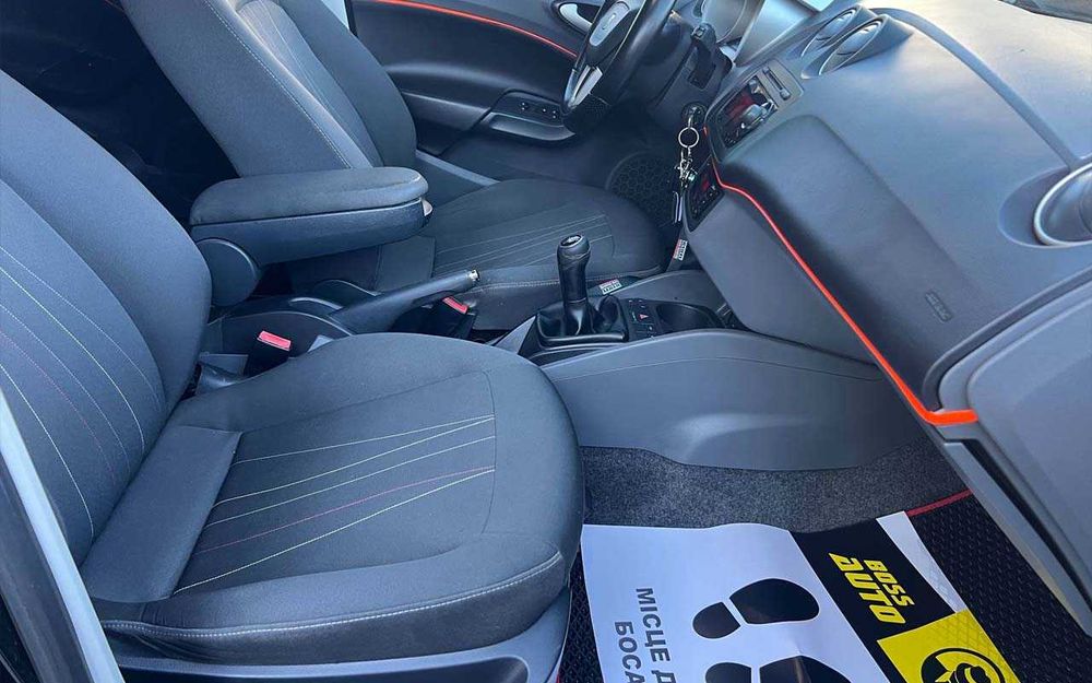 Seat Ibiza 2011 року