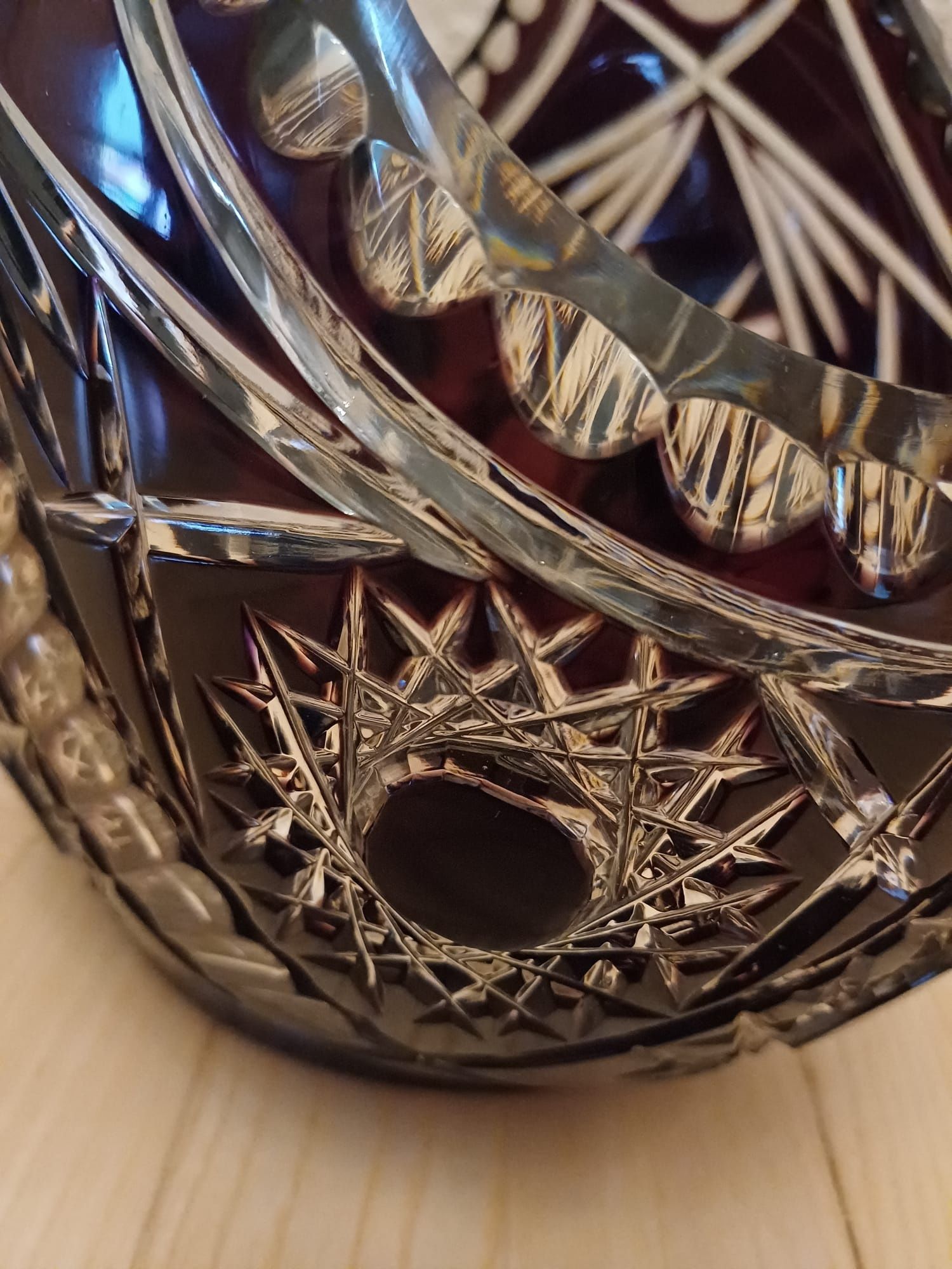 Koszyk kryształowy dekoracyjny kryształ kolorowy czarny fioletowy