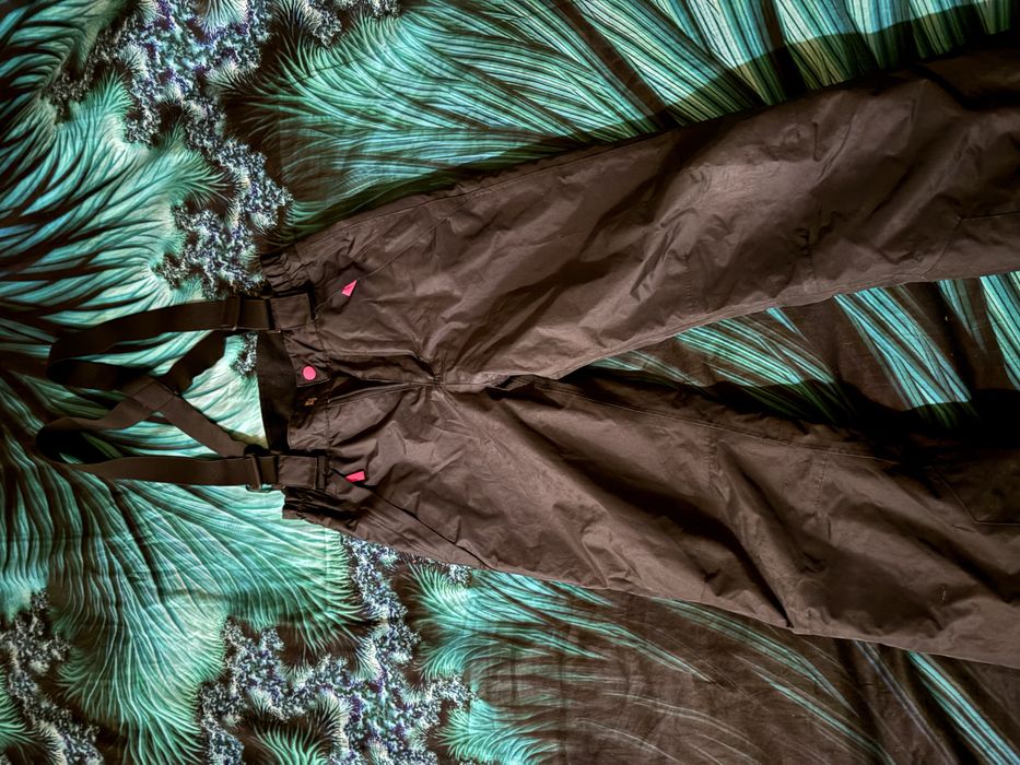 Spodnie narciarskie dziewczęce 122-128 czarne