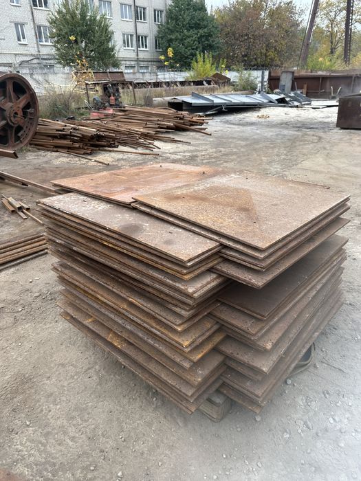 Лист 8 лист 10 та інший металопрокат зі складу в Дніпрі