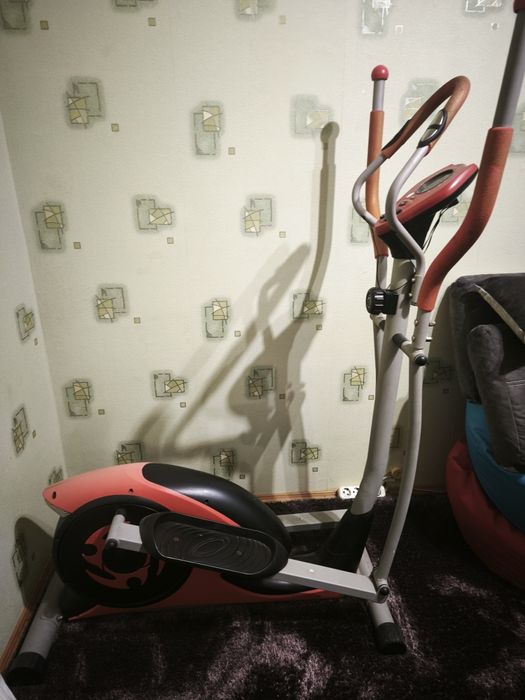 Тренажер Орбітрек