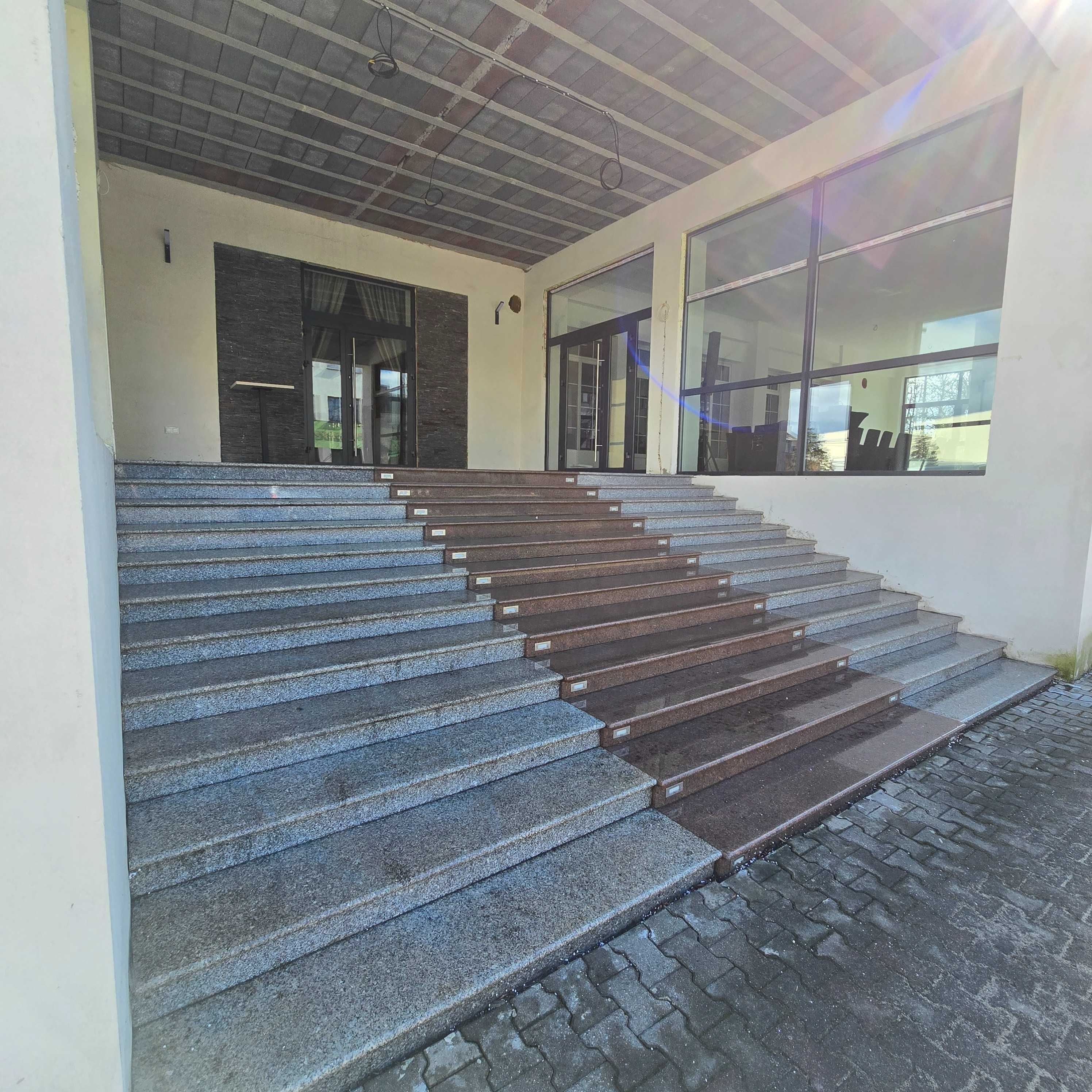 Lokal 380m2 wynajem gabinet Beauty/Stomatologia w Centrum z Parkingiem