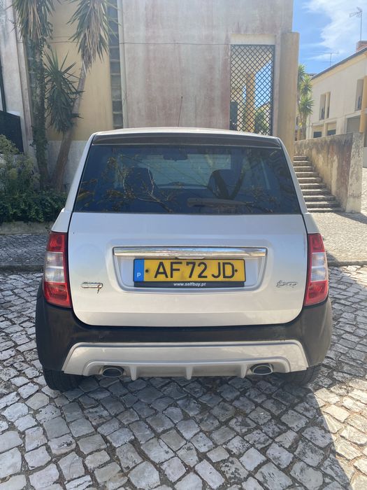Micro Carro em bom estado
