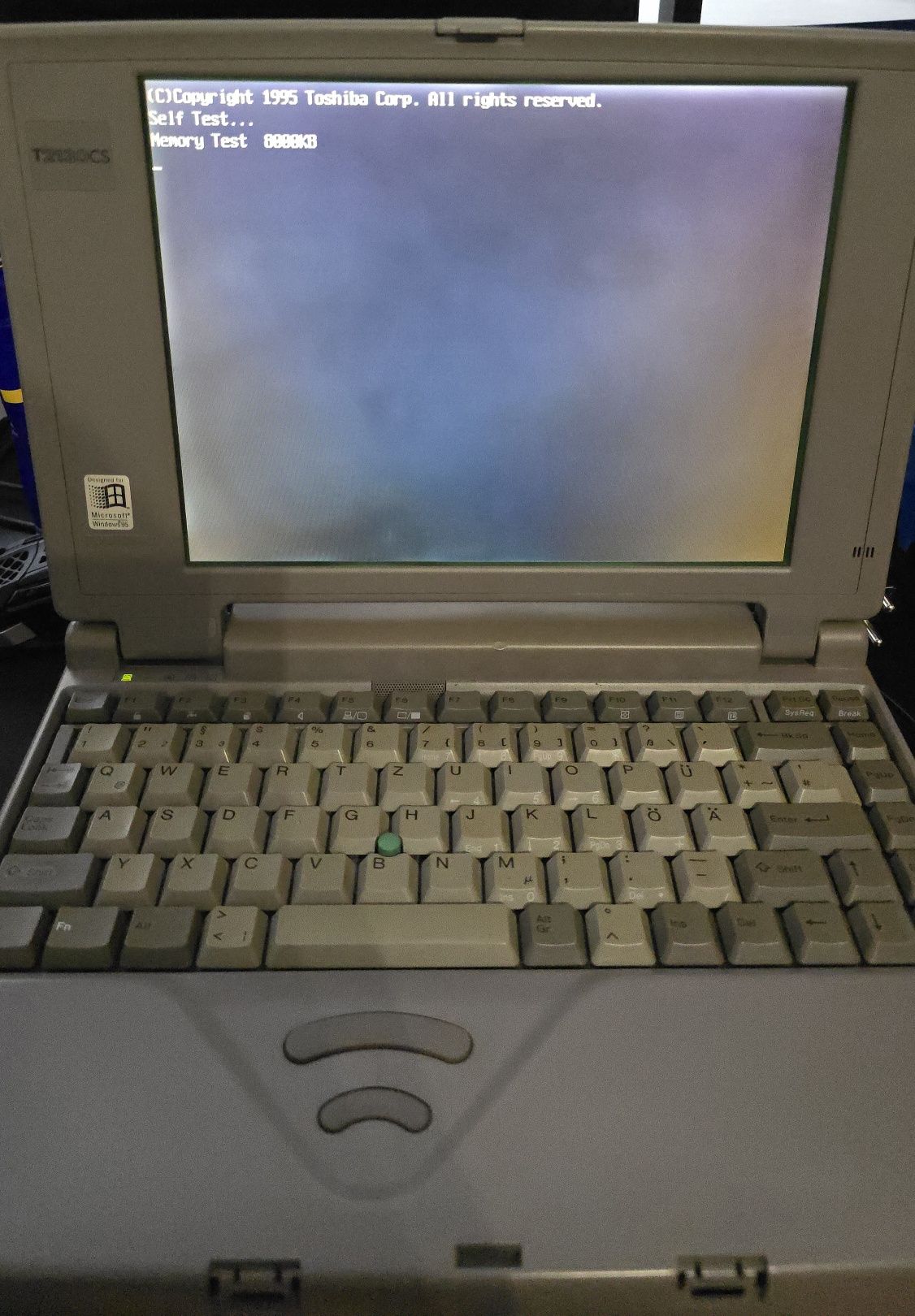Laptop retro Toshiba T2130CS bez dysku FDD raczej do czyszczenia
