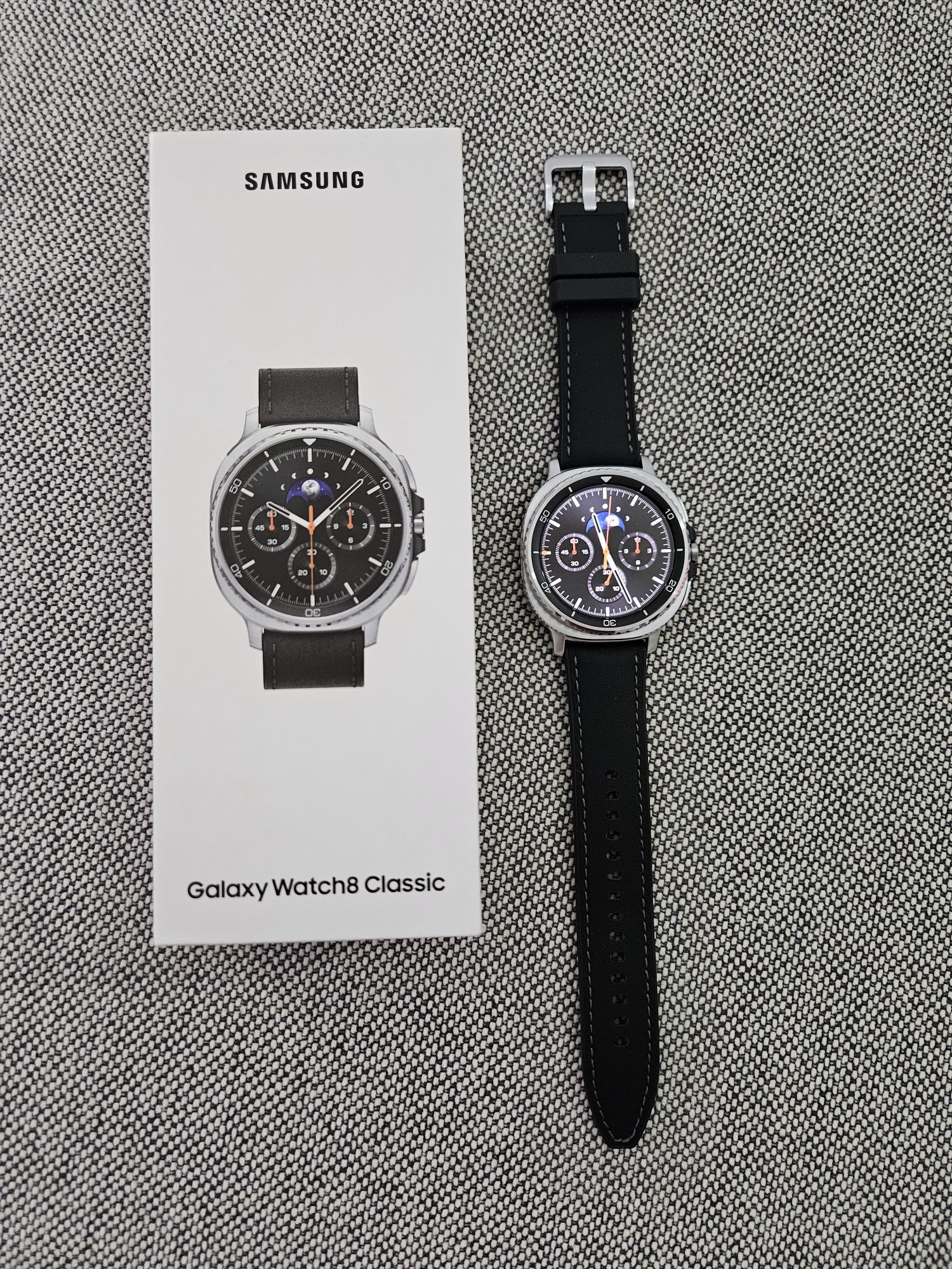 Galaxy Watch8 Classic (LTE, 46 mm) - NOVO com caixa (fatura de 3 anos)