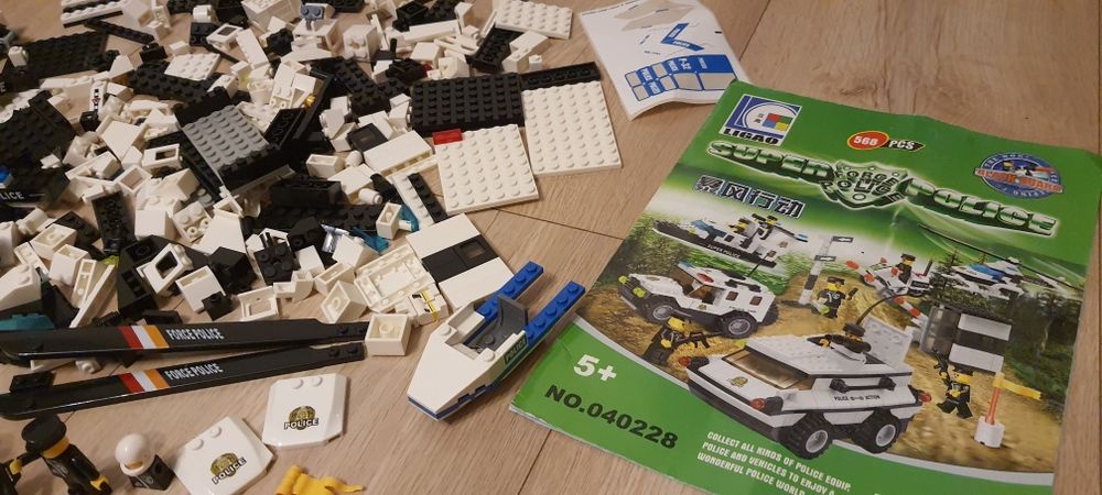Klocki Policja (pasujące do LEGO) niekompletne, na wagę