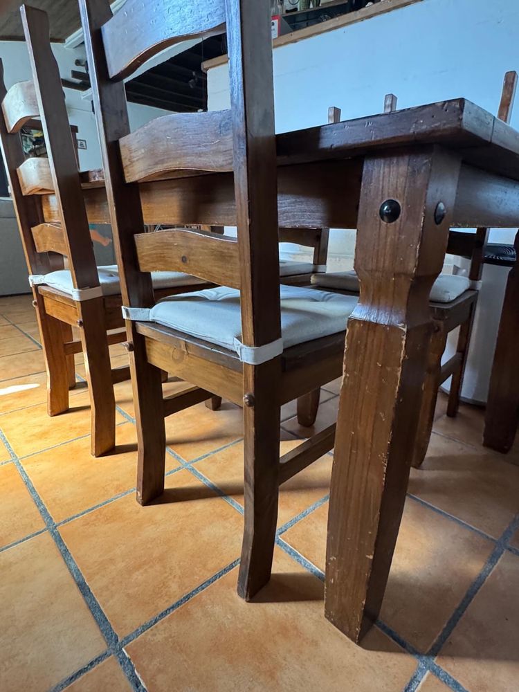 Mesa e Cadeiras Pinho