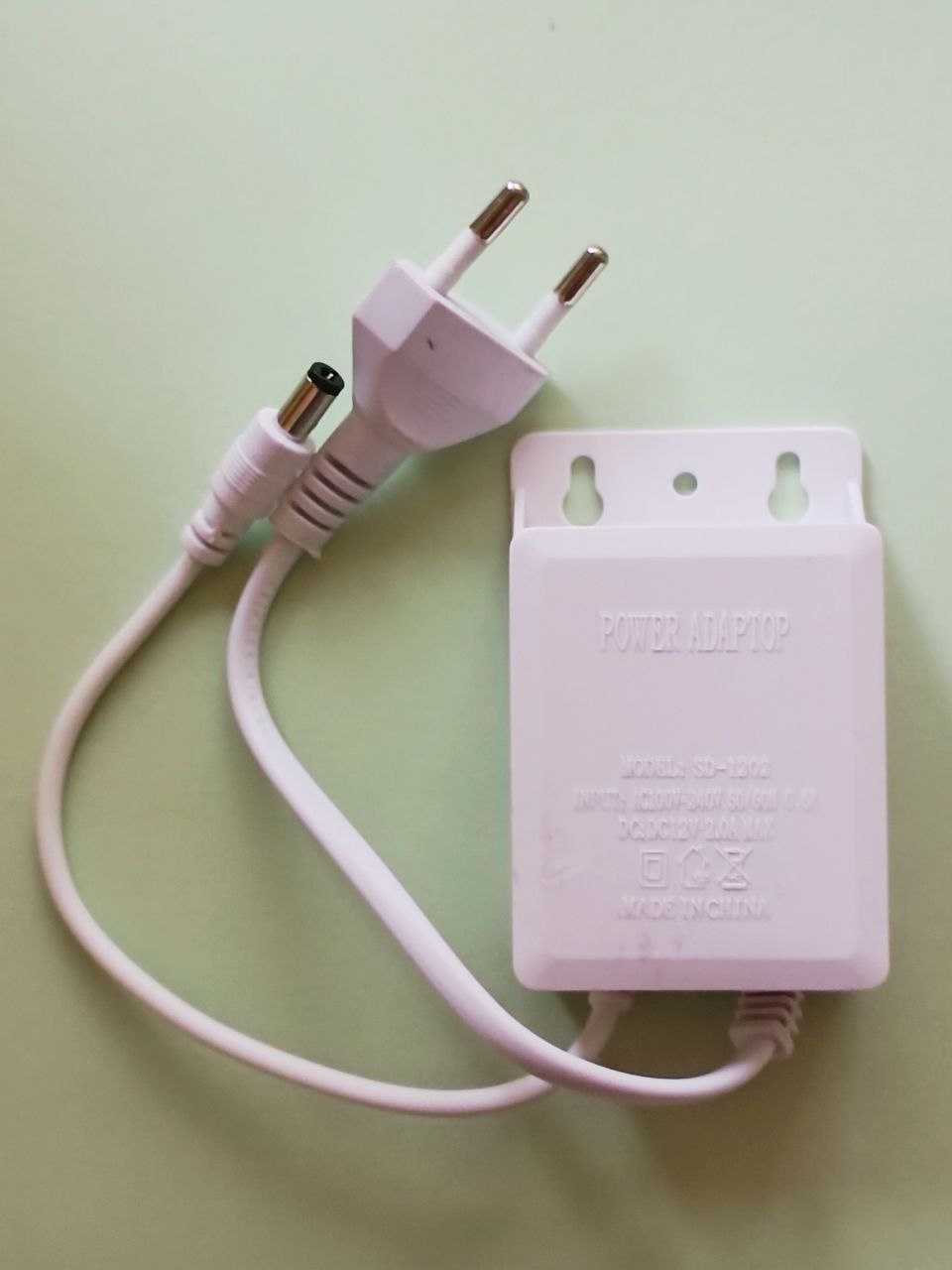 Блок живлення універсальний 12В 12V 2/3А