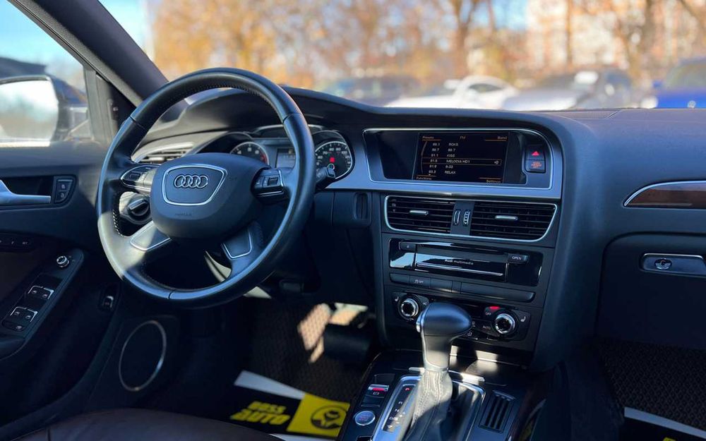 Audi A4 2014 рік