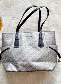 Torebka Michael Kors srebrna monogram